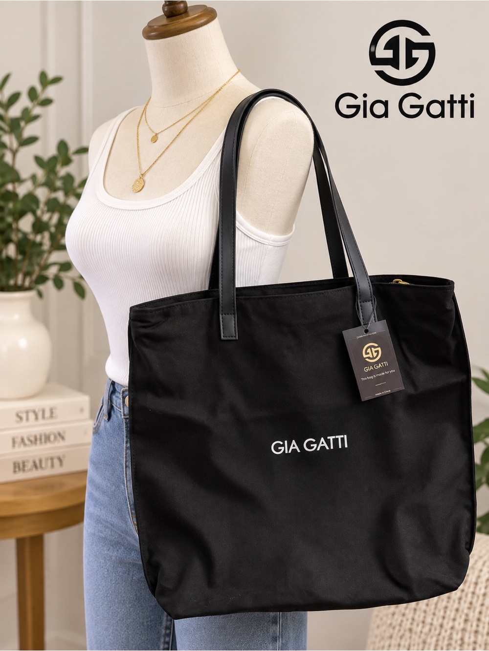 Gia Gatti Black Canvas  Tote Bag – Sleek Everyday Shoulder Bag